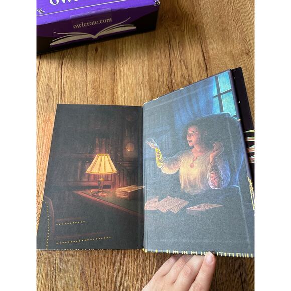 Owlcrate Signed Special Edition The Incandescent By Emily Tesh - Picture 9 of 9